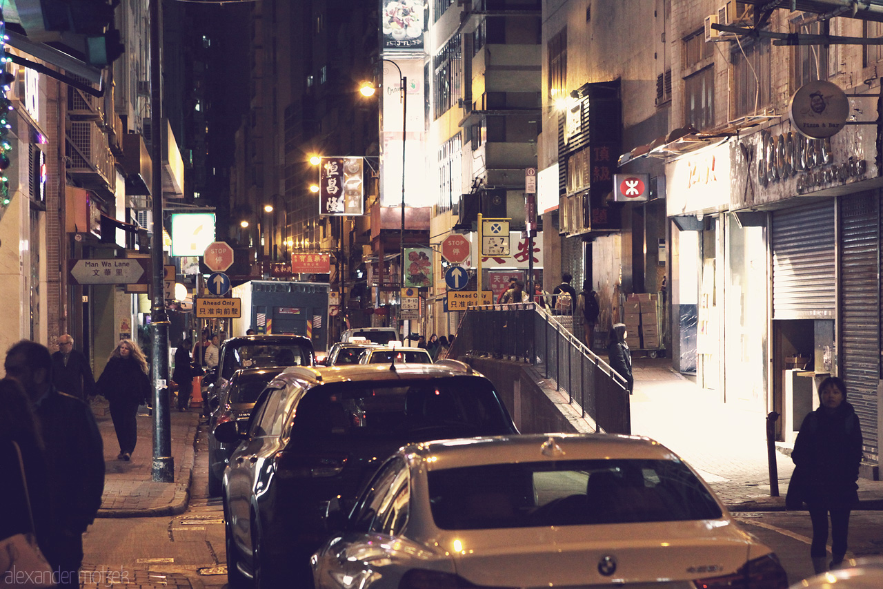 Foto von Volle Straße in Hong Kong